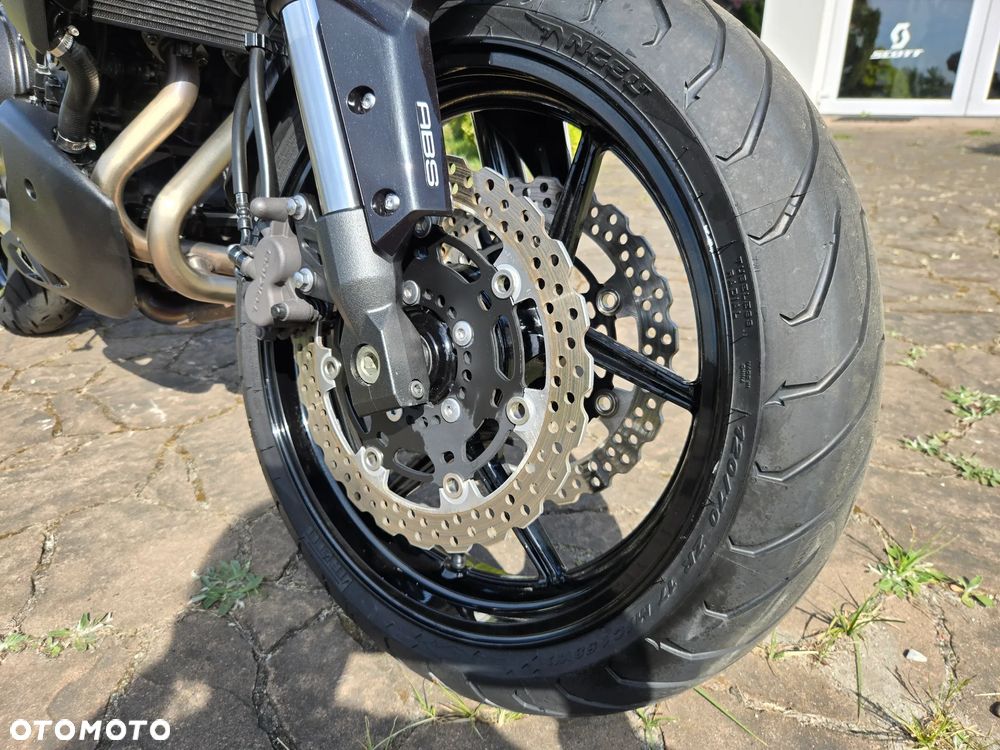 Kawasaki Versys 650 - 21