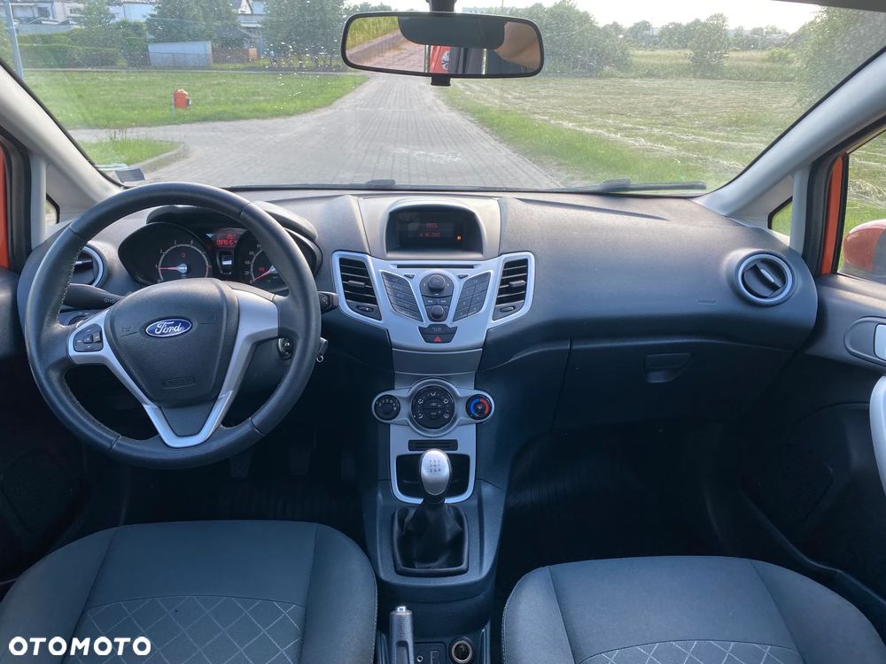 Ford Fiesta 1.25 Champions Edition - 16