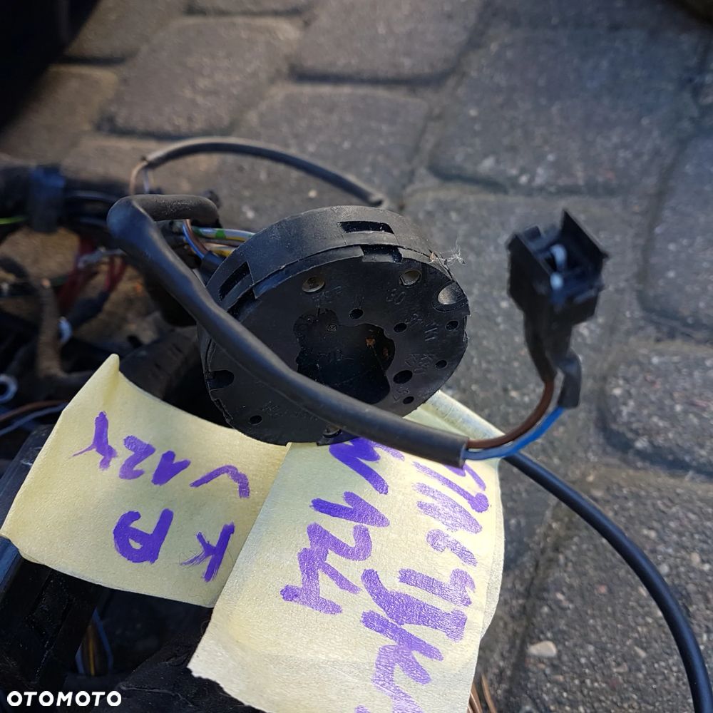 Kostka kość wtyk stacyjki wiązka elektryka instalacja MERCEDES W201 W202 W124 W126 dużo częsci 124 - 7