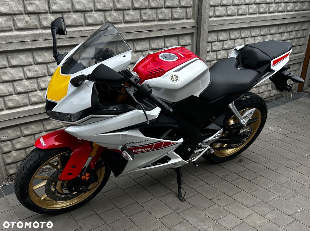 Yamaha YZF - 24