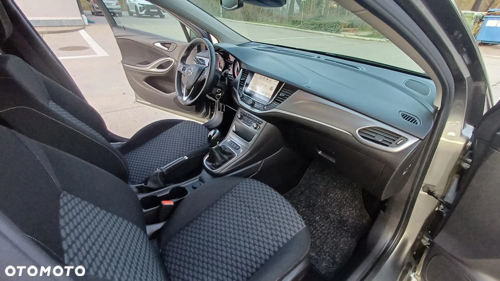 Opel Astra 1.6 D (CDTI) Start/Stop Innovation - 15