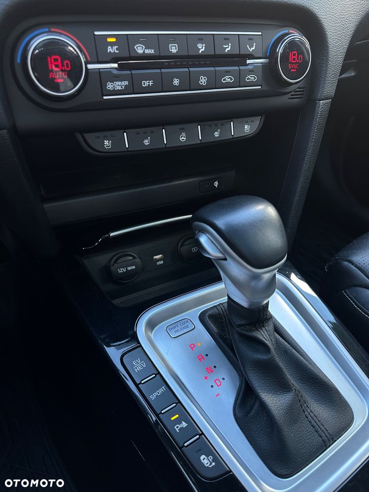 Kia XCeed 1.6 GDI PHEV L Business Line DCT - 33