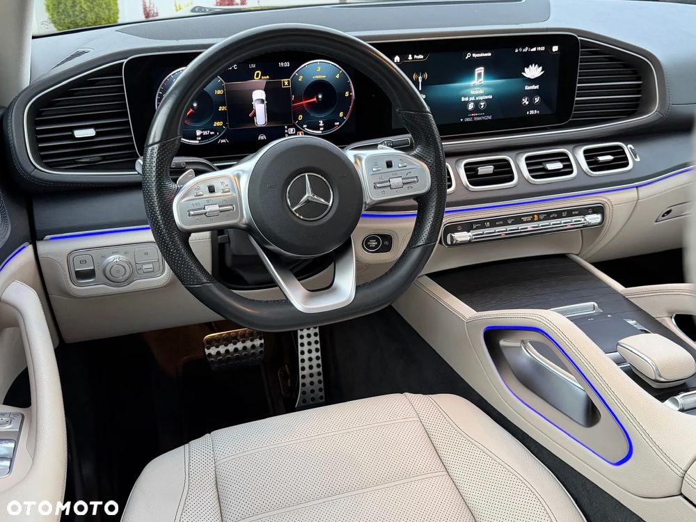 Mercedes-Benz GLS - 9
