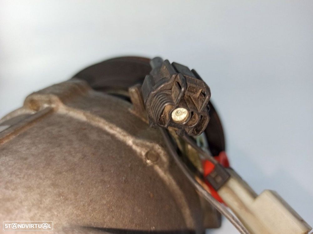 COMPRESSOR DE AR CONDICIONADO NISSAN PRIMERA BERLINA (P11) COMPETENCE - 4