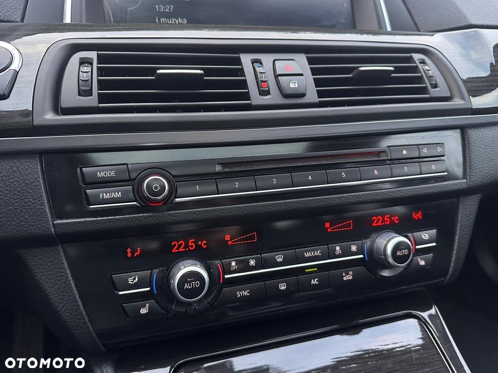 BMW Seria 5 535i xDrive Sport-Aut Modern Line - 38