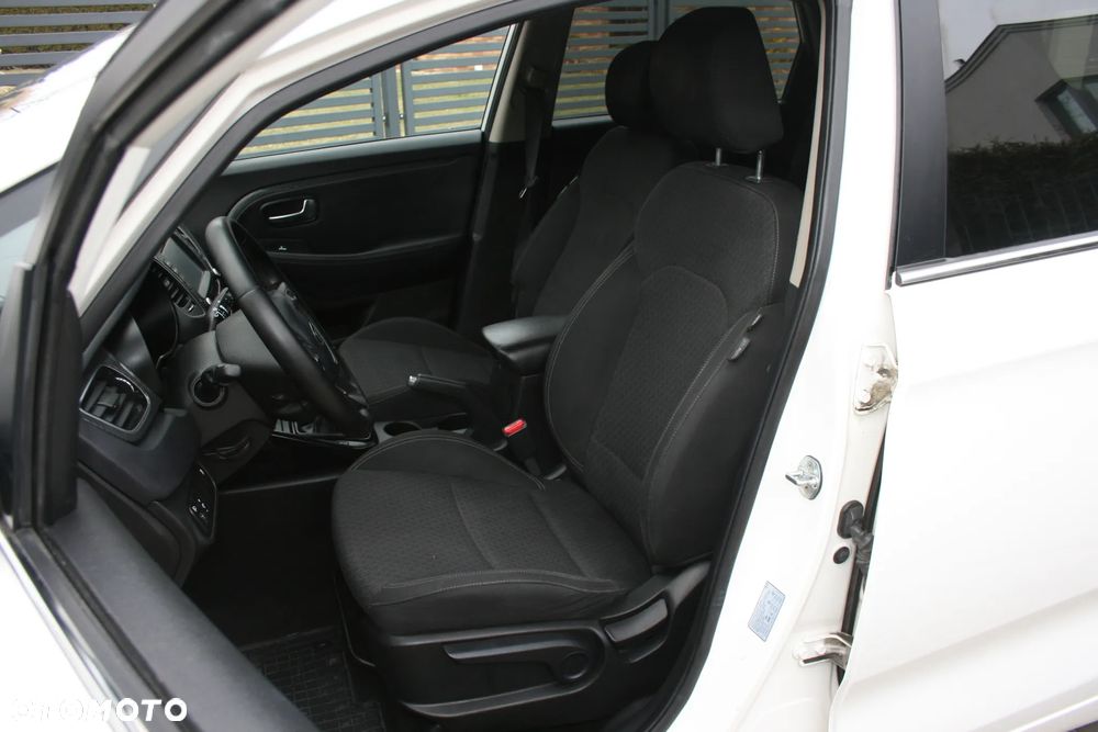 Kia Carens 1.7 CRDi XL 7os - 13