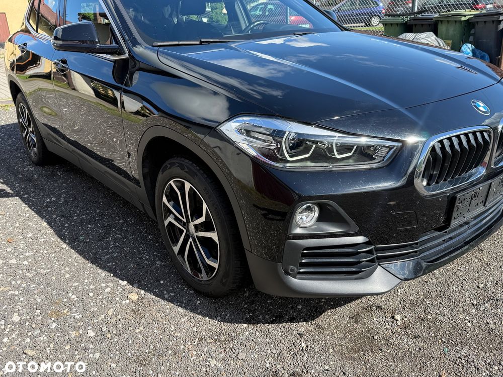 BMW X2 sDrive18d Business Edition sport - 2