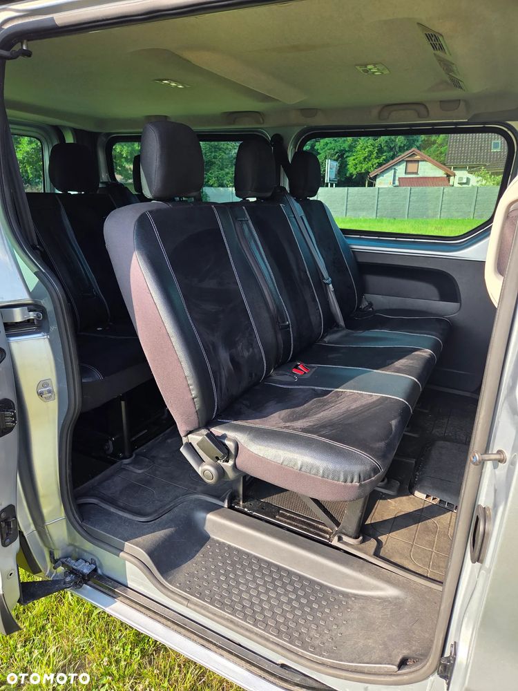 Renault Trafic 2.0 dCi - 11