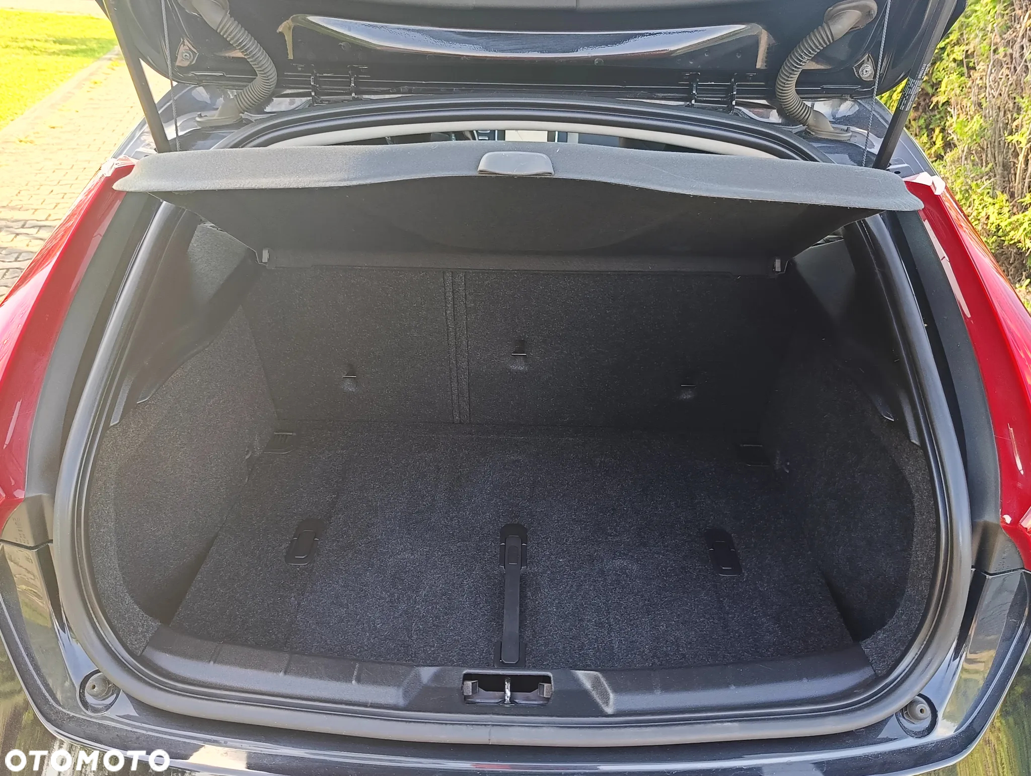 Volvo V40 D2 Momentum - 19