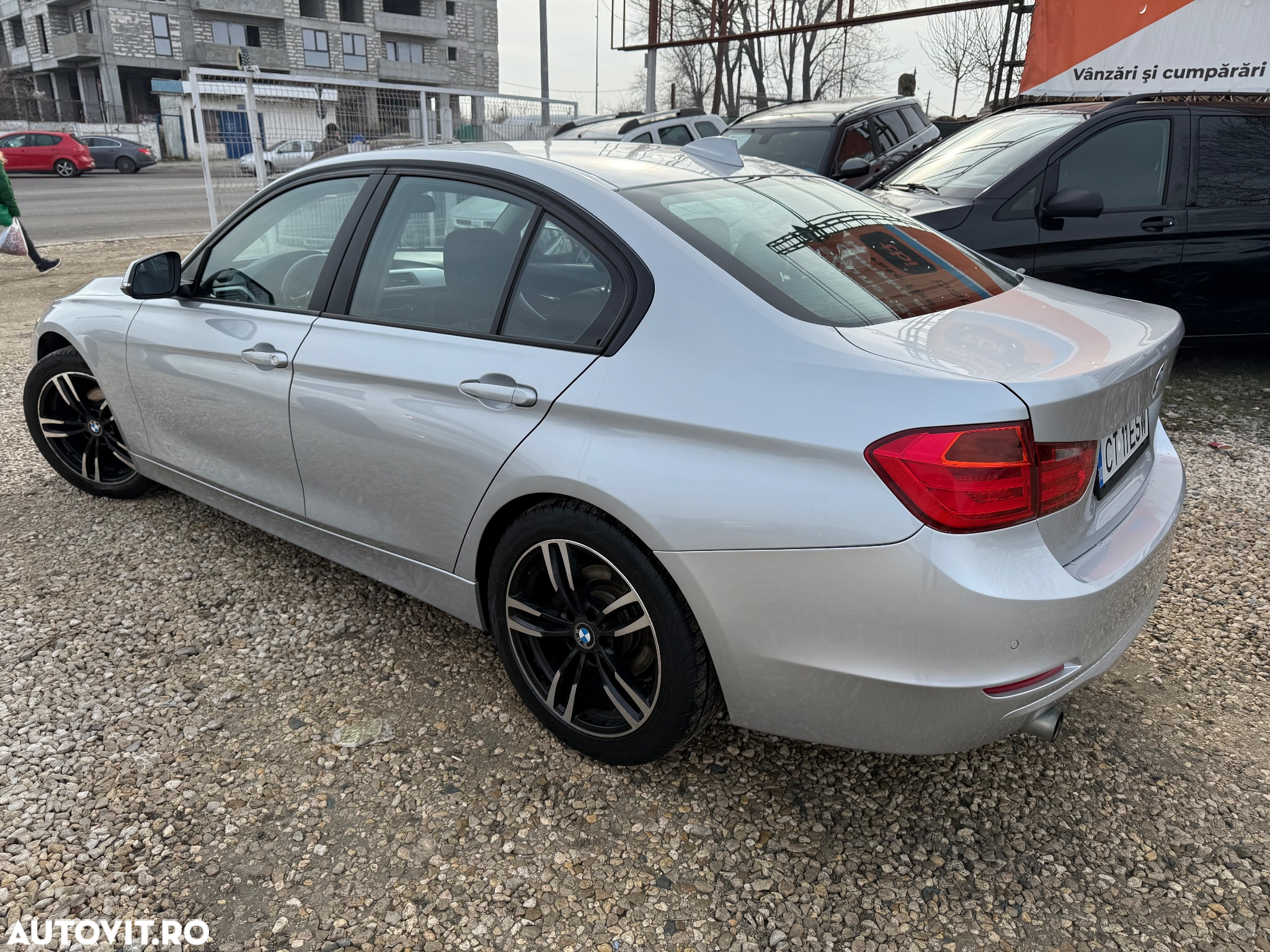 BMW Seria 3 318d Blue Performance - 17