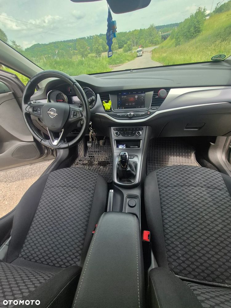 Opel Astra 1.2 T Business Elegance S&S - 12