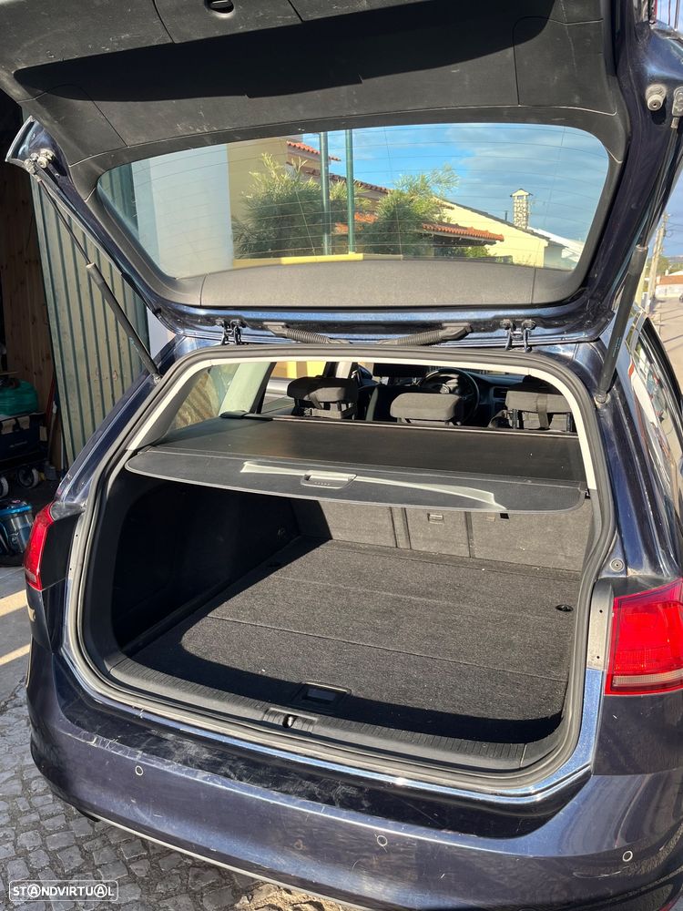 VW Golf Variant - 13