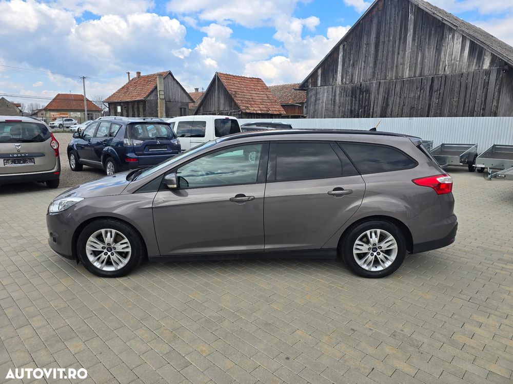Ford Focus 1.6 TDCi DPF Start-Stopp-System SYNC Edition - 13