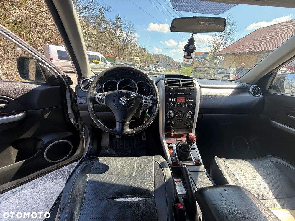 Suzuki Grand Vitara 1.9 DDiS Comfort DPF - 6