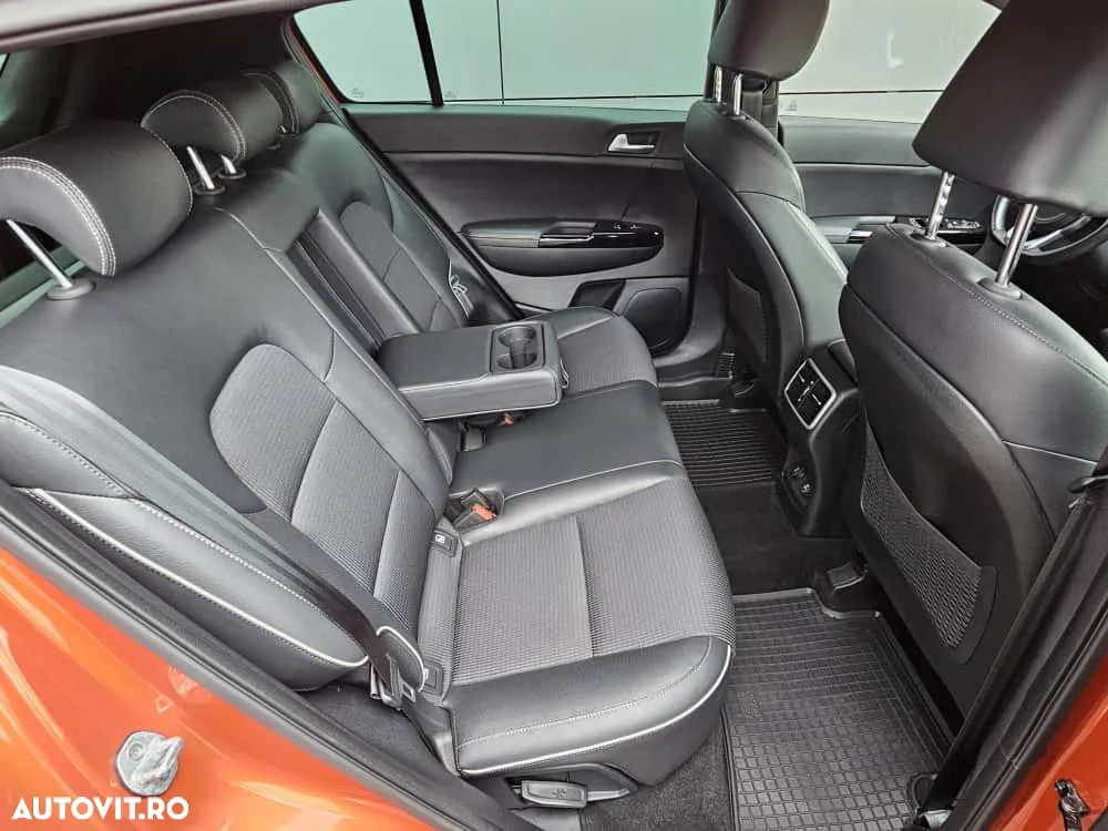 Kia Sportage 1.6 DSL MHEV 7DCT HP 4x2 GT Line - 13
