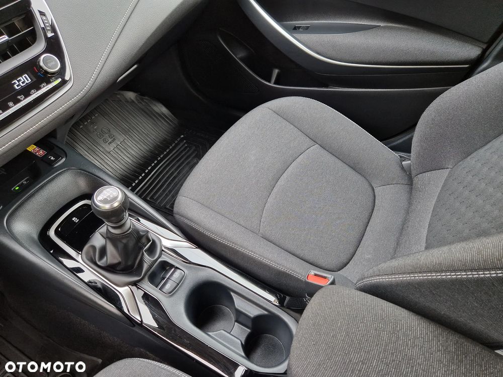 Toyota Corolla 1.5 Comfort - 24