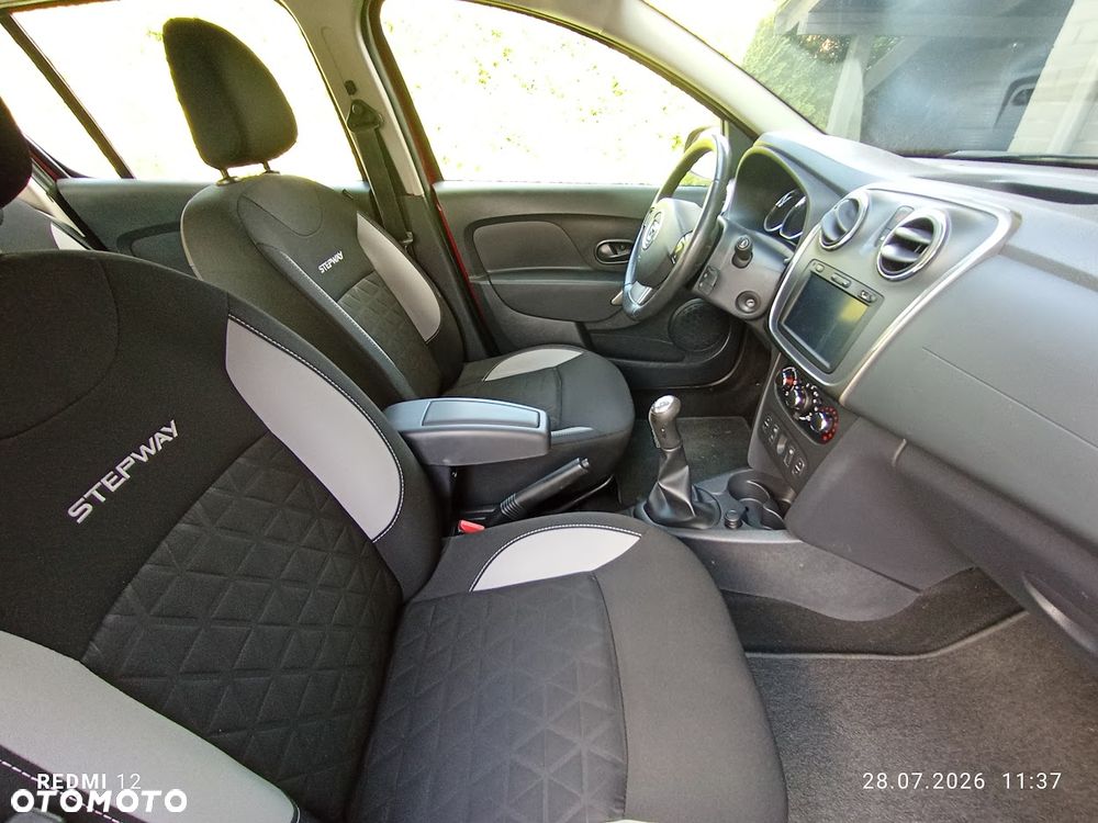 Dacia Sandero Stepway TCe 90 (S&S) Celebration - 30