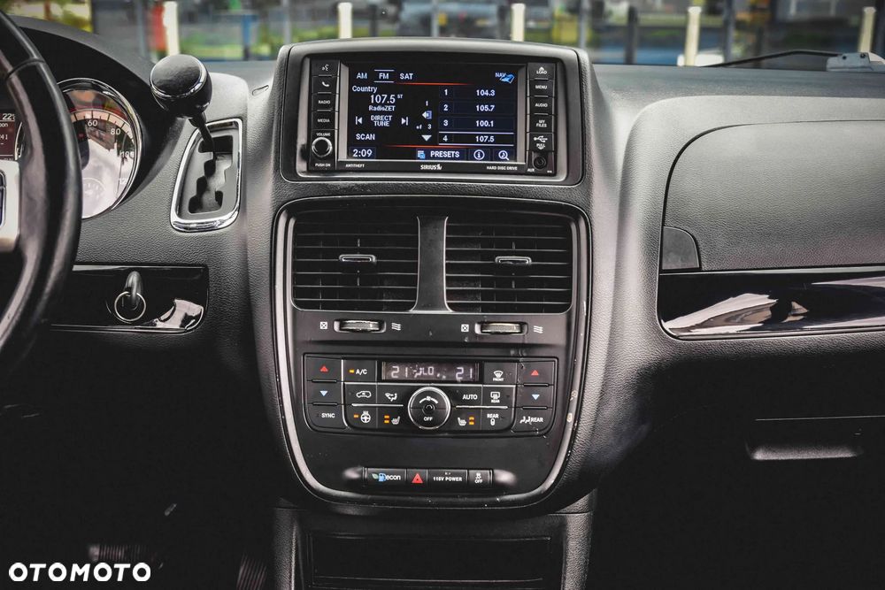 Dodge Grand Caravan 3.6 R/T - 31