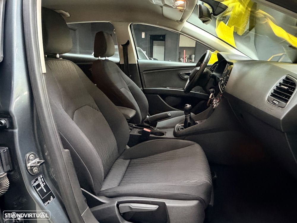 SEAT Leon 1.6 TDI DPF S&S Style - 9