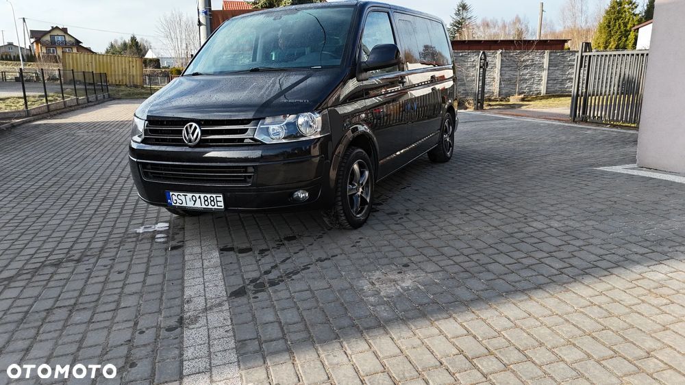 Volkswagen Multivan - 1