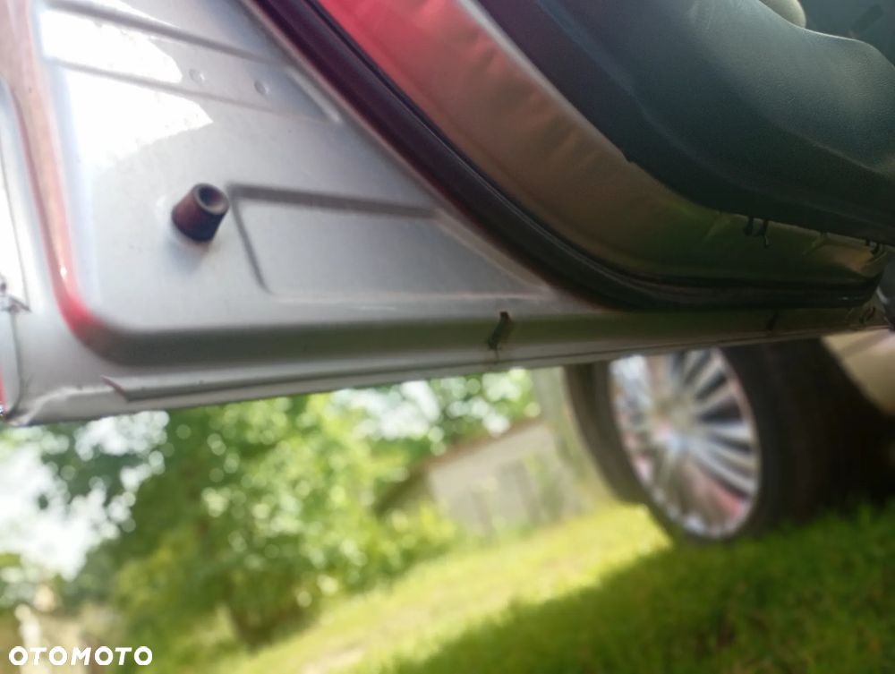 Toyota Corolla Verso 2.2 D-4D Sol 7os - 17