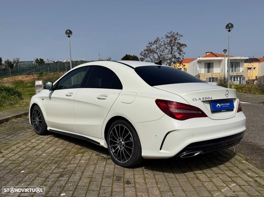 Mercedes-Benz CLA 220 d 4Matic 7G-DCT AMG Line - 7
