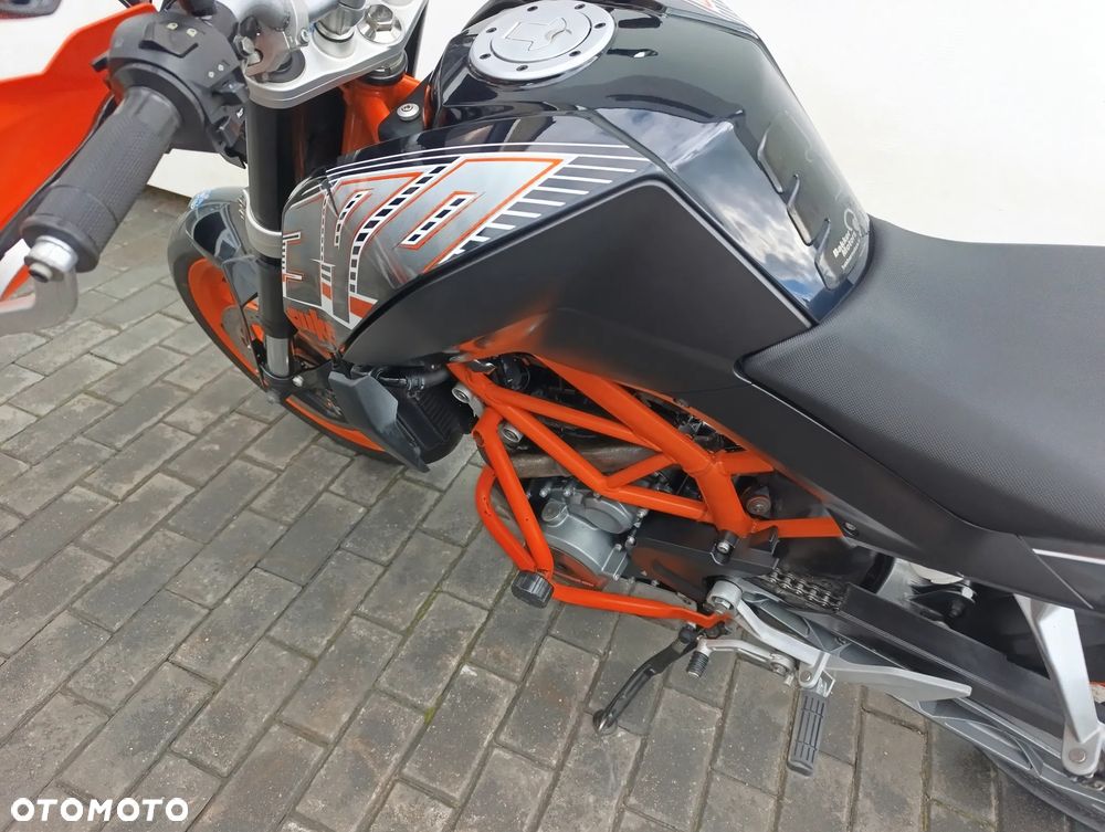 KTM Duke - 13