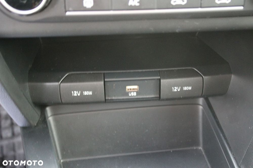 Kia Ceed - 23