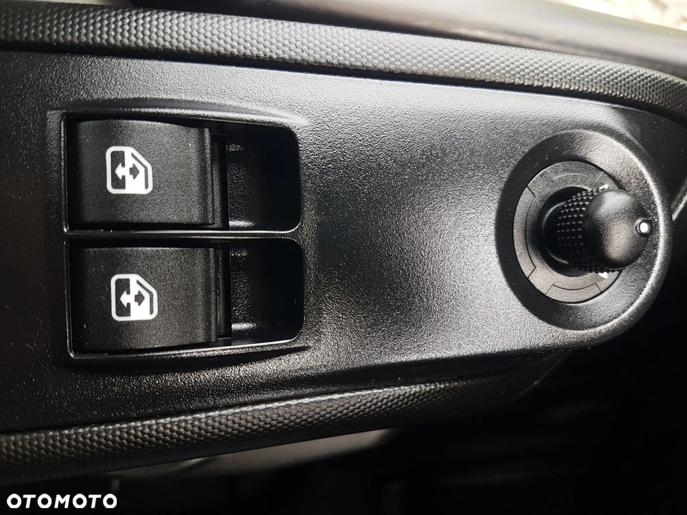 Iveco DAILY KONTENER NISKOPODŁOGOWY 4,43x2,23x2,42 SKLEP FOODTRUCK BAR KLIMA KONIOWÓZ KAMPER - 9