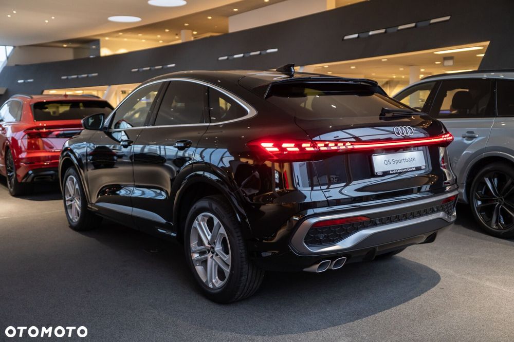 Audi Q5 Sportback - 3