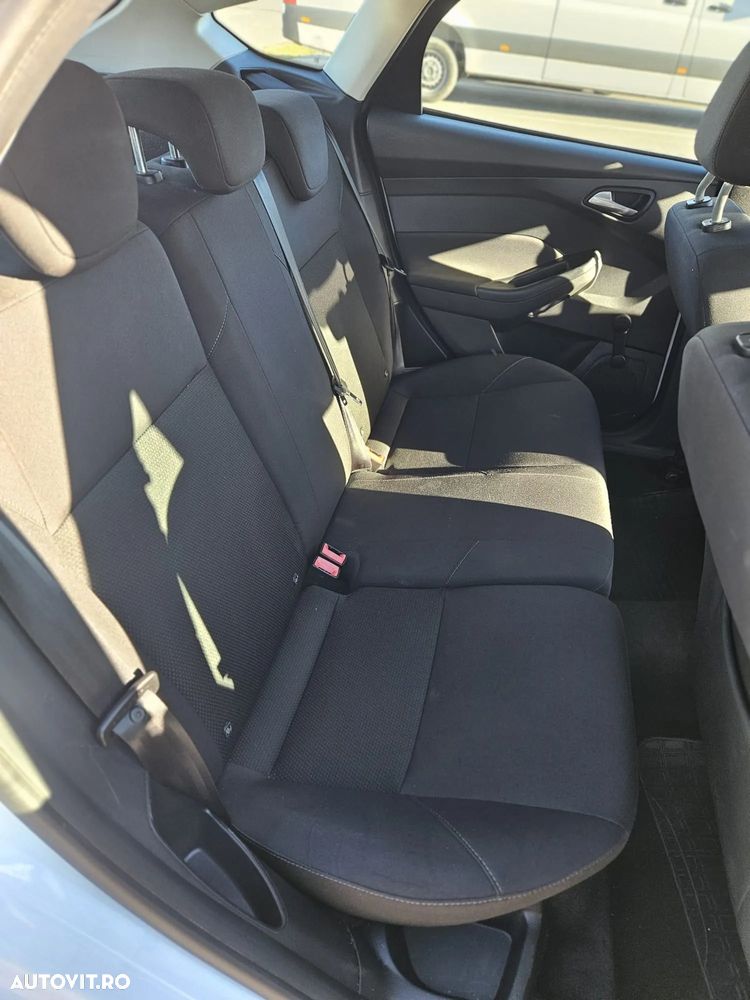 Ford Focus 1.0 EcoBoost Trend - 10