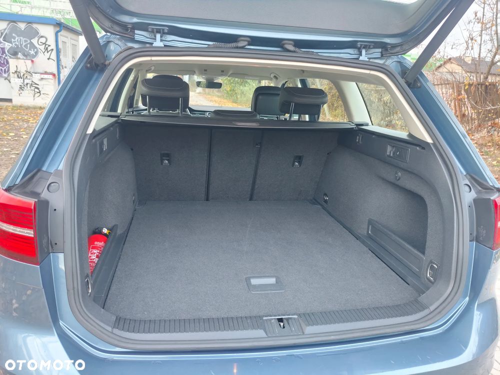 Volkswagen Passat 2.0 TDI BMT 4Mot Highline DSG - 9