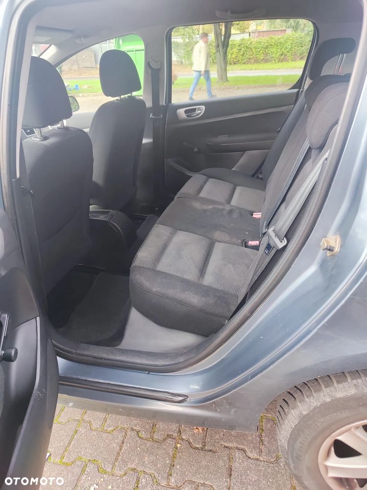 Peugeot 307 1.6 - 18