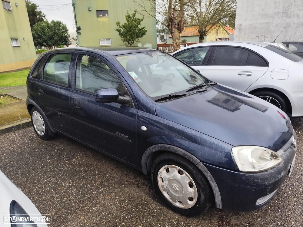 Opel Corsa 1.2 16V Confort - 1