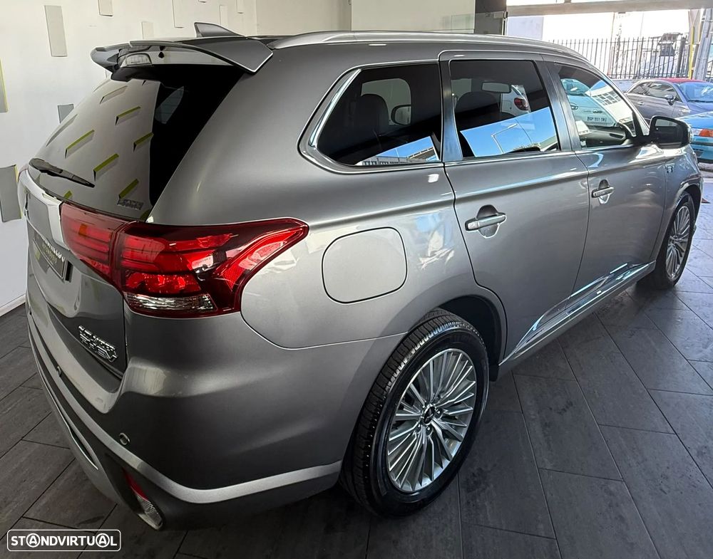 Mitsubishi Outlander 2.4 Intense - 5