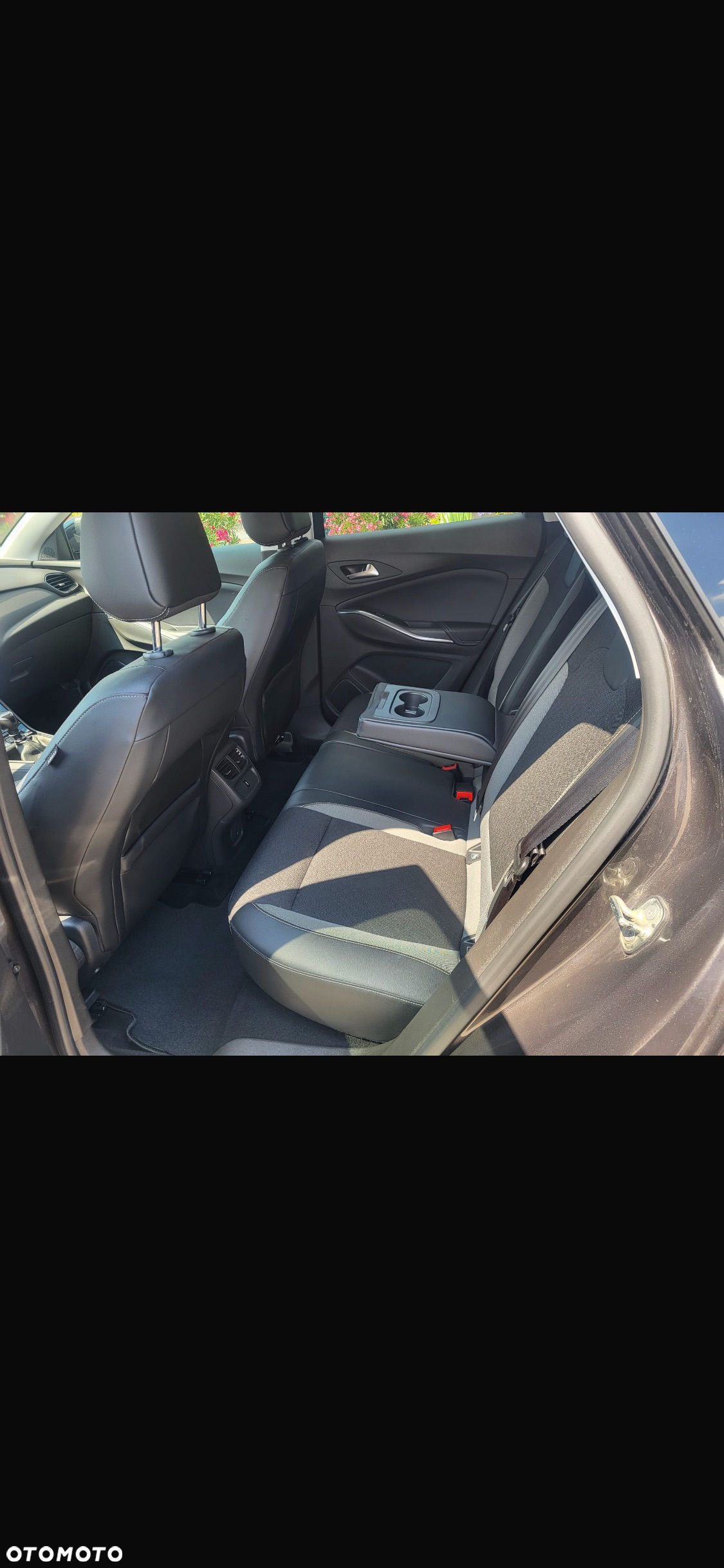Opel Grandland X 1.2 Start/Stop Business Edition - 8