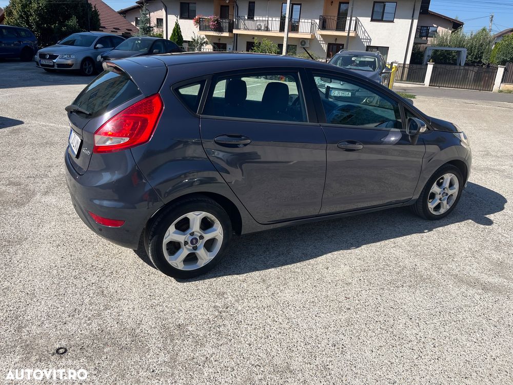 Ford Fiesta 1.25i Ambiente - 5