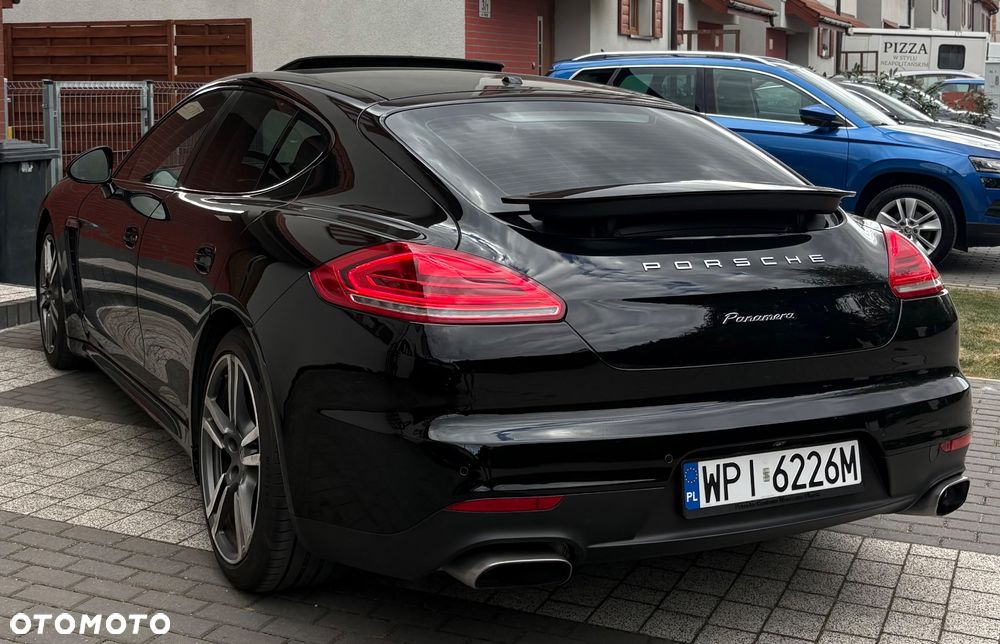 Porsche Panamera PDK - 19