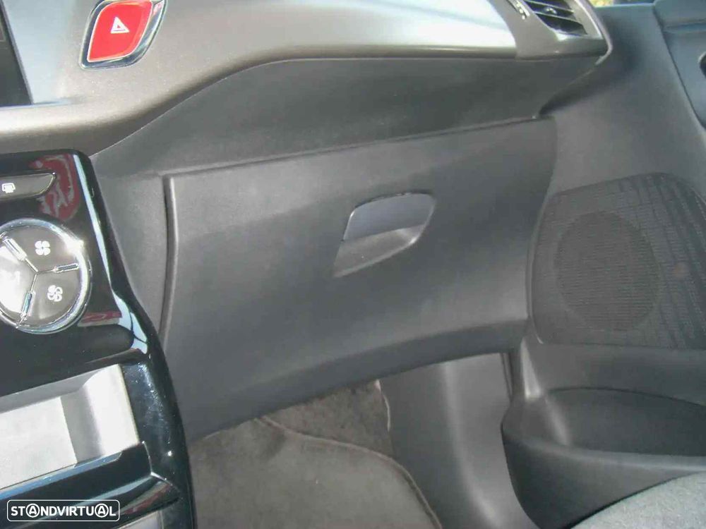 Citroën C3 1.6 BlueHDi Exclusive - 17