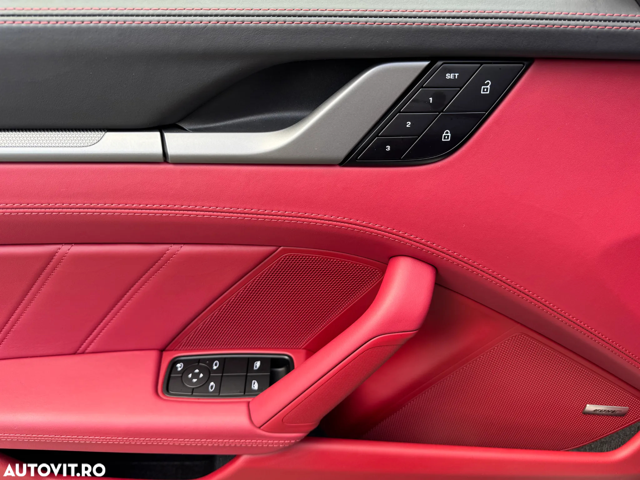 Porsche 911 Carrera S - 33