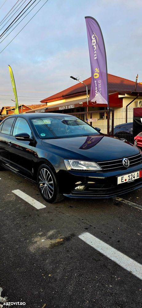 Volkswagen Jetta 2.0 TDI DSG BlueMotion Technologie Allstar - 1