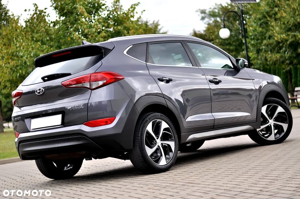 Hyundai Tucson 1.7 CRDI BlueDrive Style 2WD - 14
