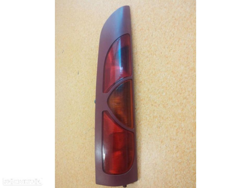 Farolim farol tras esquerdo renault kangoo 2000 - 1