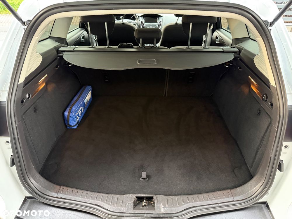 Ford Focus - 23