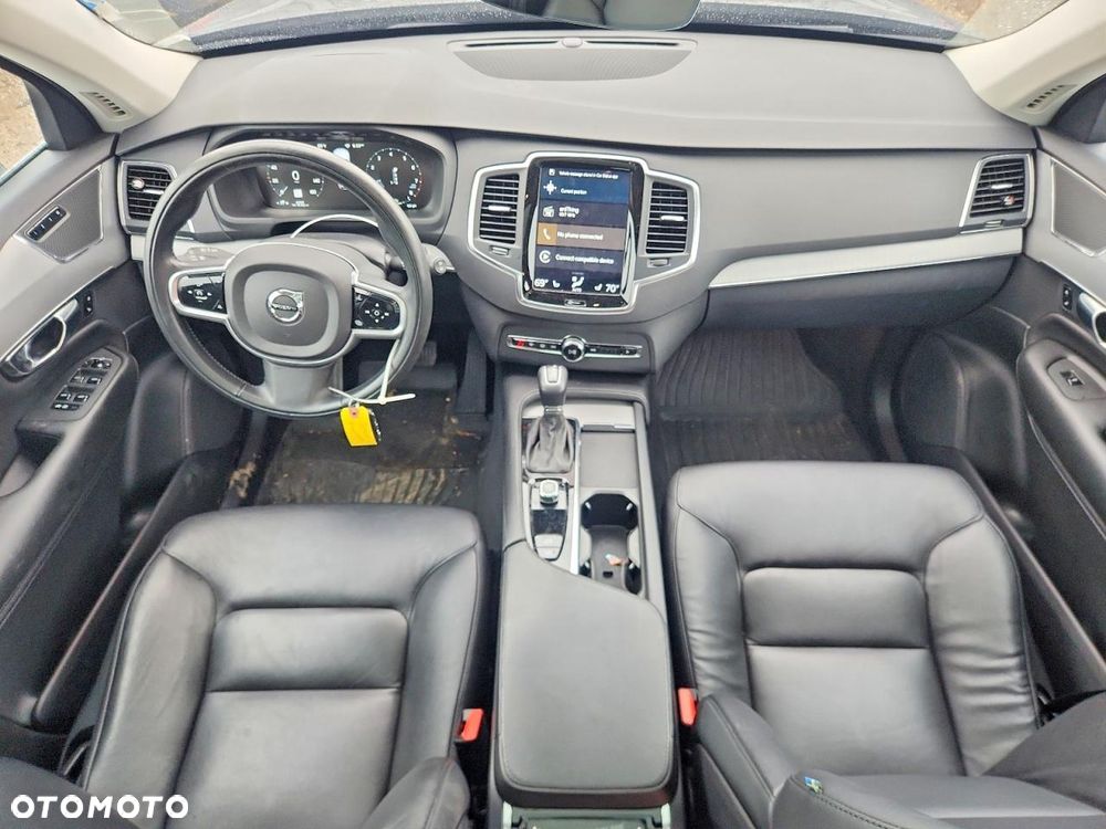Volvo XC 90 - 9