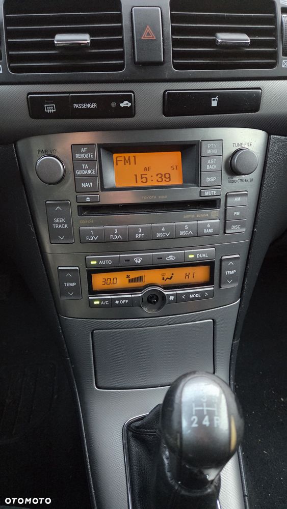 Toyota Avensis 1.8 VVT-i Combi - 18