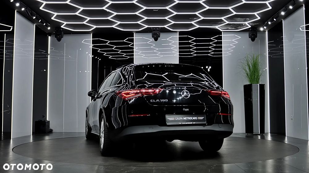 Mercedes-Benz CLA 180 7G-DCT - 6