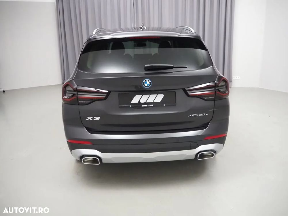 BMW X3 xDrive30e AT PHEV - 4