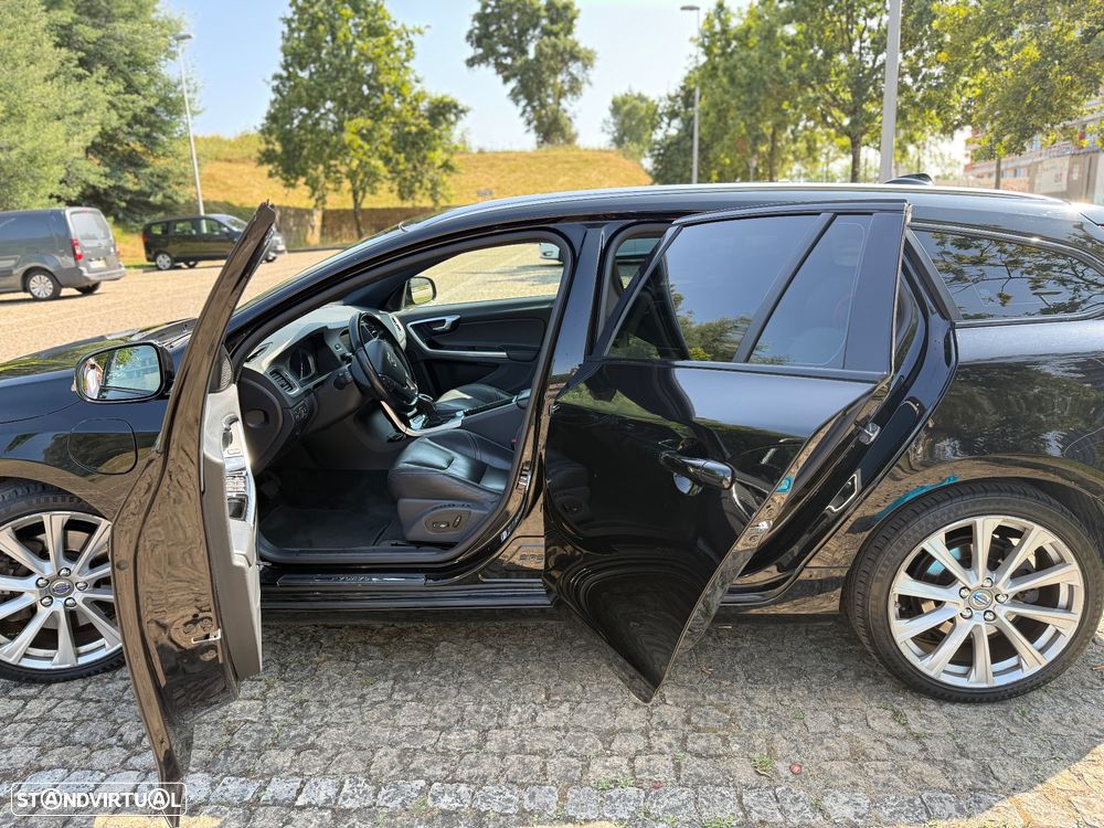 Volvo V60 D6 Plug-In-Hybrid AWD Geartronic Momentum - 5