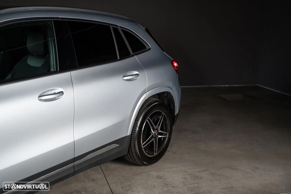 Mercedes-Benz EQA 250+ AMG Line - 11
